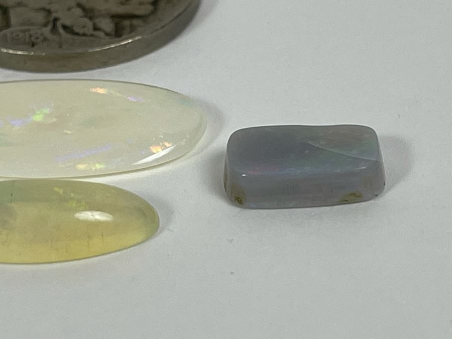 JUST ADDED - Set Of Three Good Quality Opal Gemstones 9cts Total Weight 10.5cts Total Weight [Photo 9]