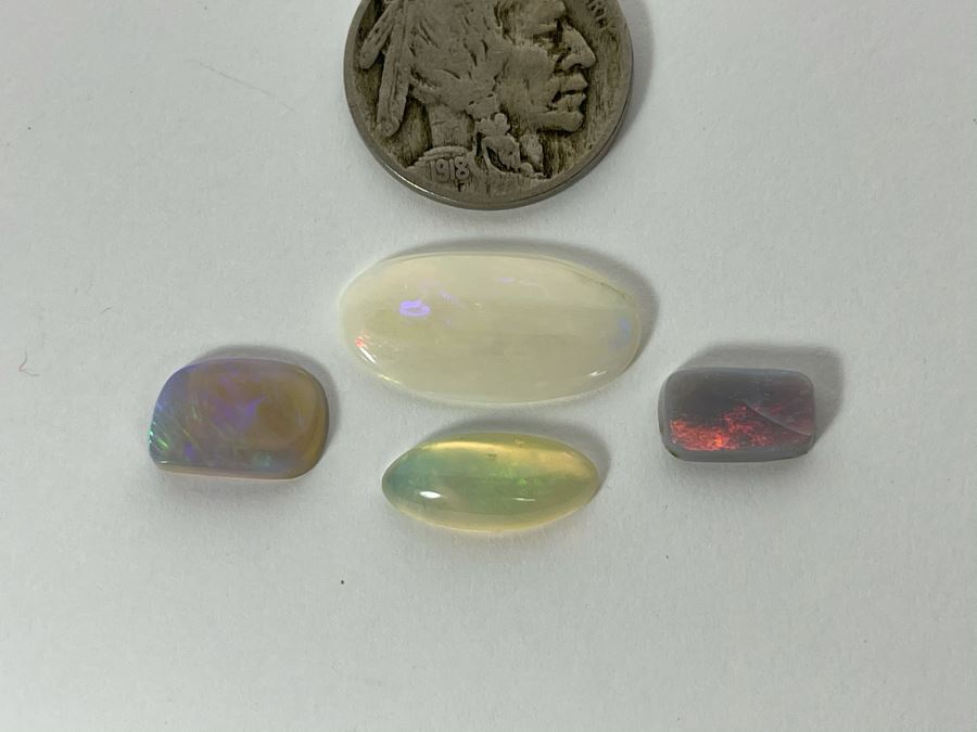 JUST ADDED - Set Of Three Good Quality Opal Gemstones 9cts Total Weight 10.5cts Total Weight [Photo 3]