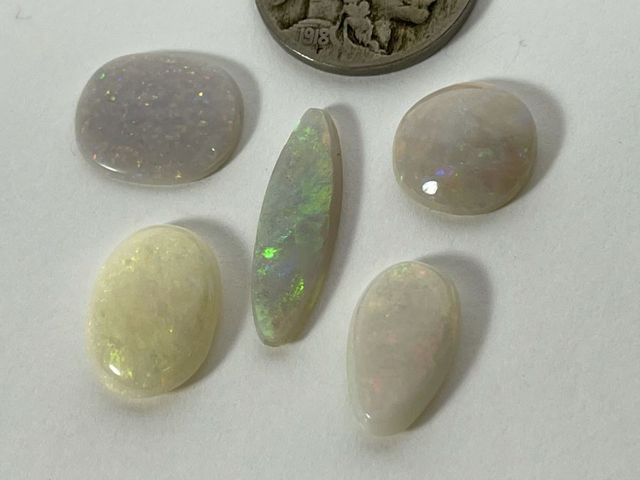 JUST ADDED - Set Of Three Good Quality Opal Gemstones 16.5cts Total Weight [Photo 7]