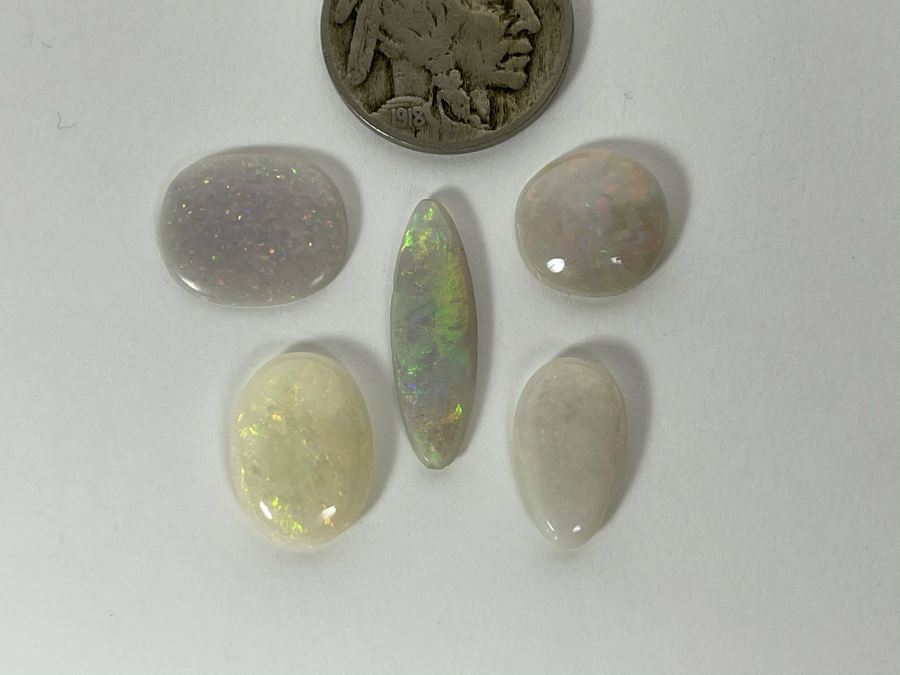 JUST ADDED - Set Of Three Good Quality Opal Gemstones 16.5cts Total Weight [Photo 3]