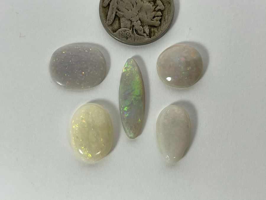 JUST ADDED - Set Of Three Good Quality Opal Gemstones 16.5cts Total Weight [Photo 2]