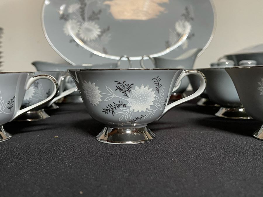 Mid-Century Starlite Pattern Seyei Fine China From Japan - Huge Set With Over 100 Pieces Apx Service For 14 [Photo 5]