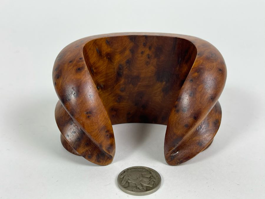 Carved Wooden Cuff Bracelet [Photo 4]