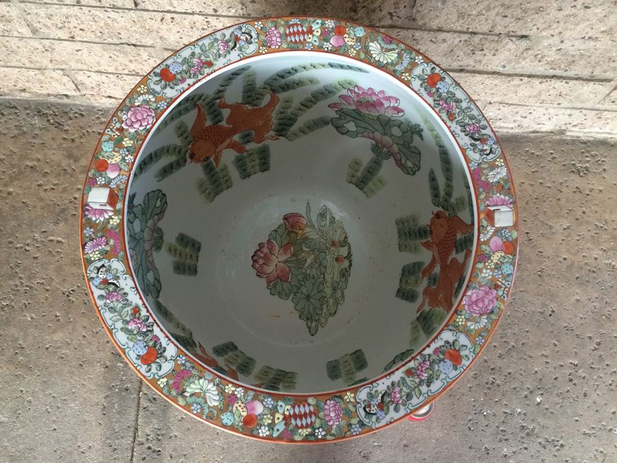 Vintage Chinese Fish Bowl Or Jardiniere [Photo 30]