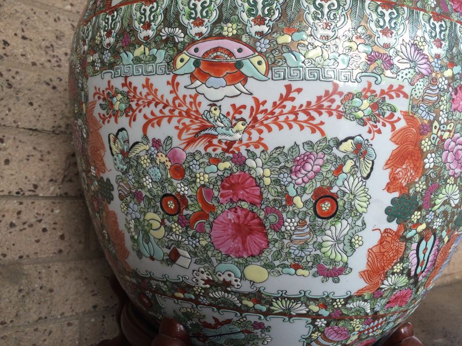 Vintage Chinese Fish Bowl Or Jardiniere [Photo 22]