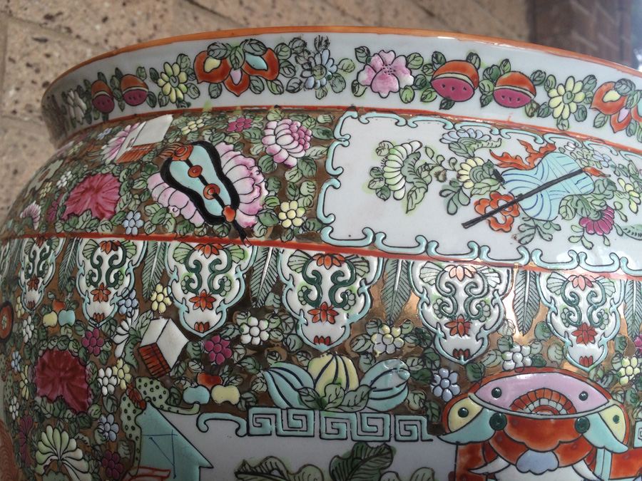 Vintage Chinese Fish Bowl Or Jardiniere [Photo 9]