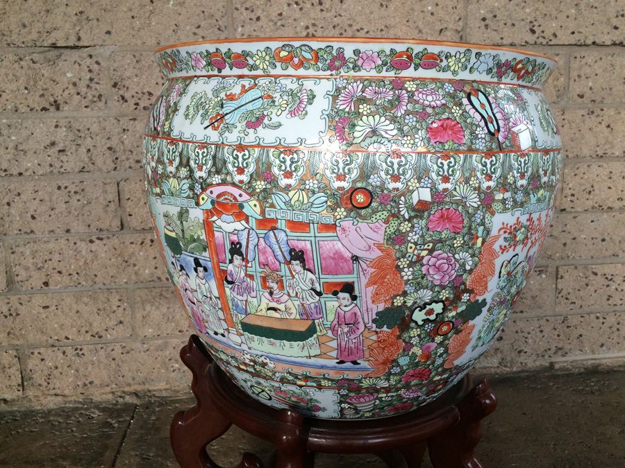 Vintage Chinese Fish Bowl Or Jardiniere [Photo 2]