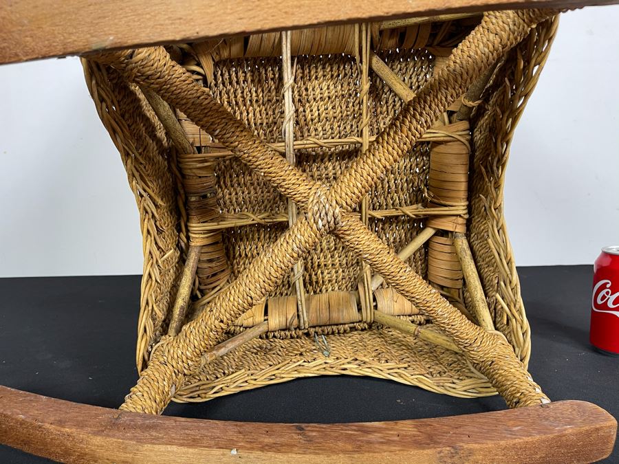 Antique Child's Wooven Rocking Chair 18W X 23D X 22H [Photo 9]