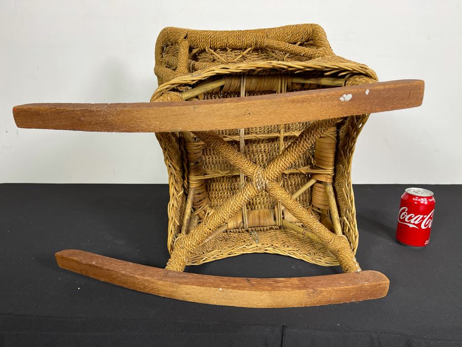 Antique Child's Wooven Rocking Chair 18W X 23D X 22H [Photo 8]