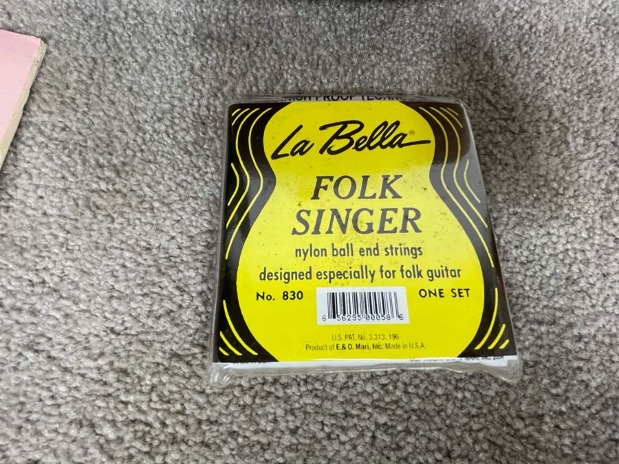 Vintage SEARS Silvertone Classic Guitar Nylon Strings With Case And Pair Of Learn Guitar Books [Photo 21]