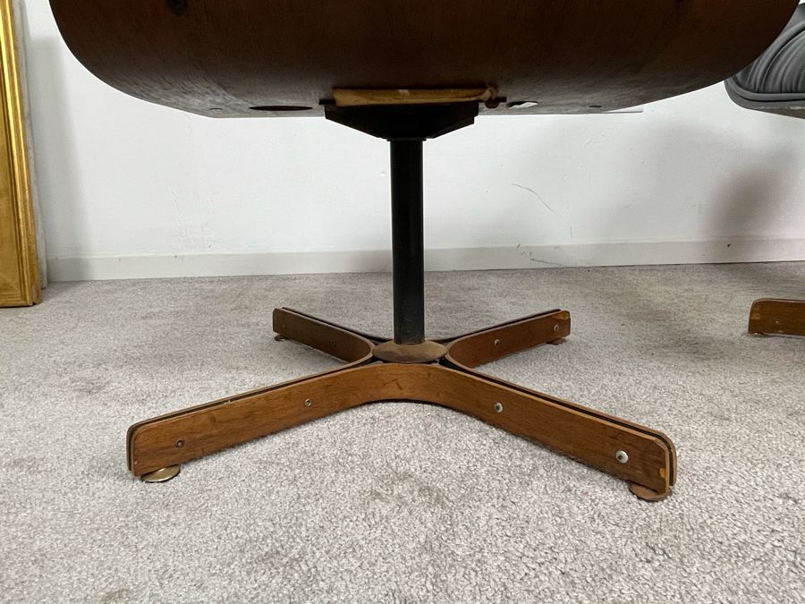 George Mulhauser Mid-Century Modern Mr. Chair Armchair And Ottoman For Plycraft [Photo 19]