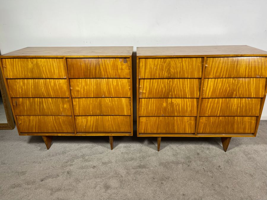 Pair Of Mid-Century Modern Veneered 8 Drawer Chest Of Drawers Dressers (Note Veneer is Chipped And Lifting On Drawers - See Photos) Each 39.5W X 18D X 35H [Photo 4]