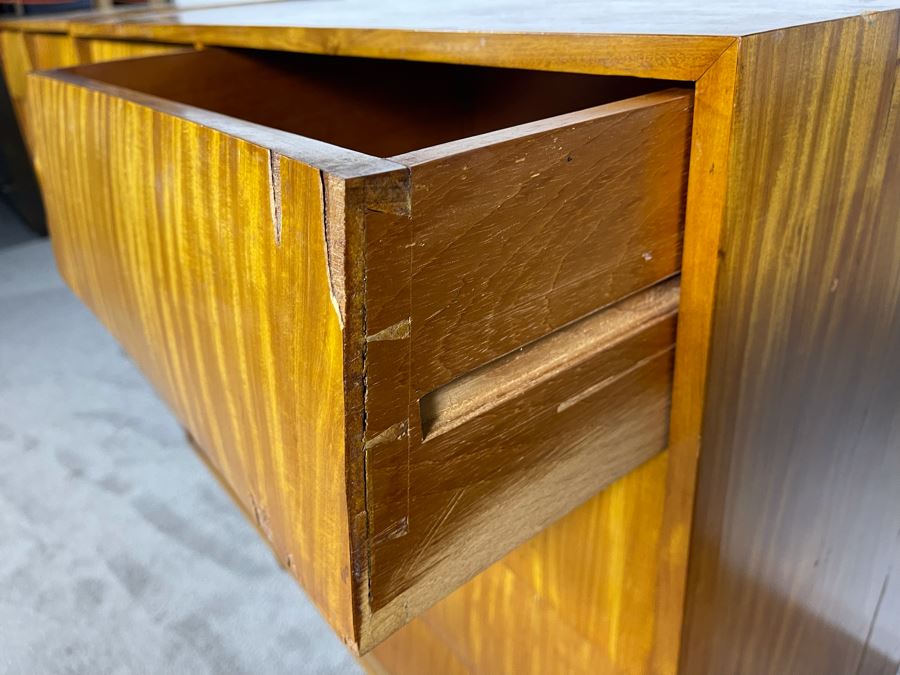Pair Of Mid-Century Modern Veneered 8 Drawer Chest Of Drawers Dressers (Note Veneer is Chipped And Lifting On Drawers - See Photos) Each 39.5W X 18D X 35H [Photo 18]