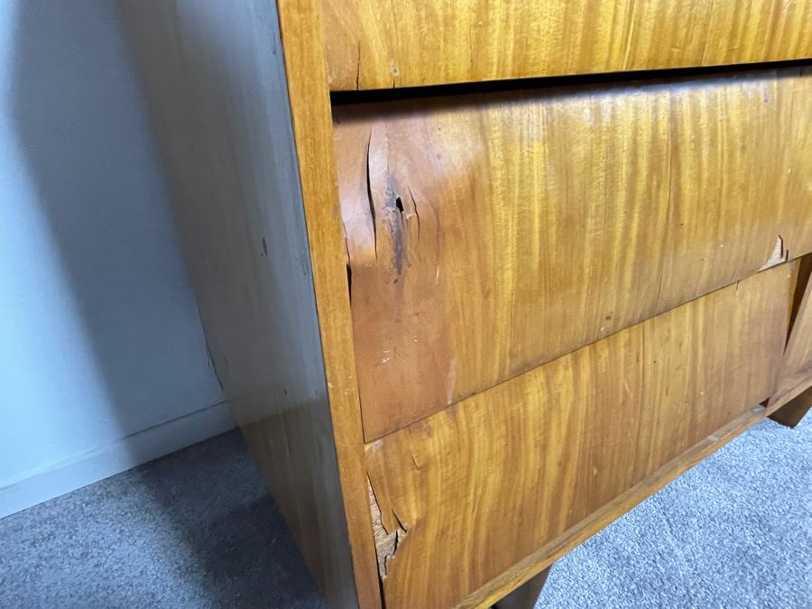 Pair Of Mid-Century Modern Veneered 8 Drawer Chest Of Drawers Dressers (Note Veneer is Chipped And Lifting On Drawers - See Photos) Each 39.5W X 18D X 35H [Photo 11]