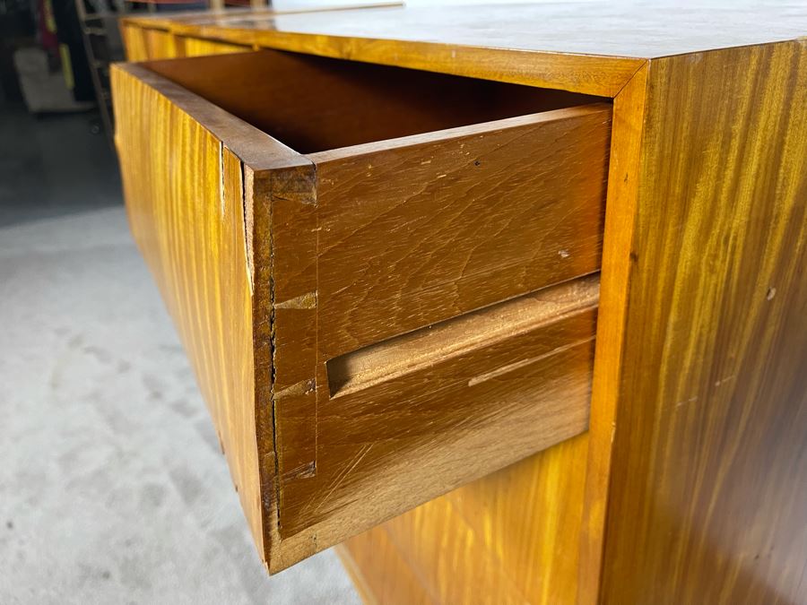 Pair Of Mid-Century Modern Veneered 8 Drawer Chest Of Drawers Dressers (Note Veneer is Chipped And Lifting On Drawers - See Photos) Each 39.5W X 18D X 35H [Photo 17]