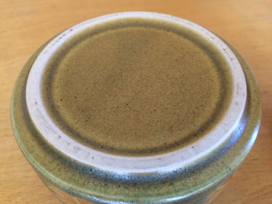 Mid-Century Pottery Vase [Photo 8]