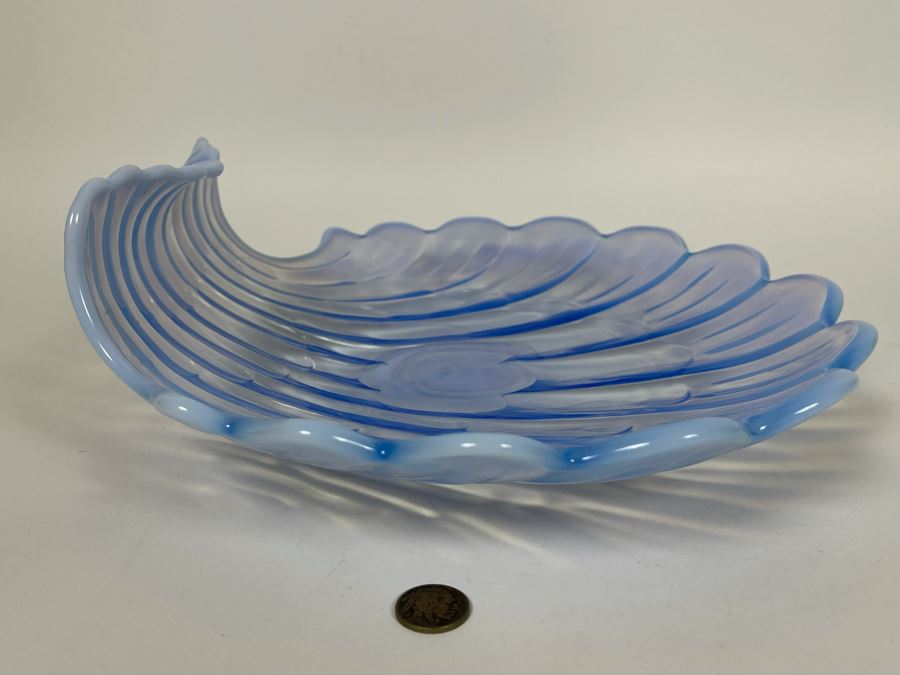 Vintage Duncan Miller Blue Opalescent Glass Centerpiece Shell Bowl 13.5W X 12D X 5H [Photo 5]