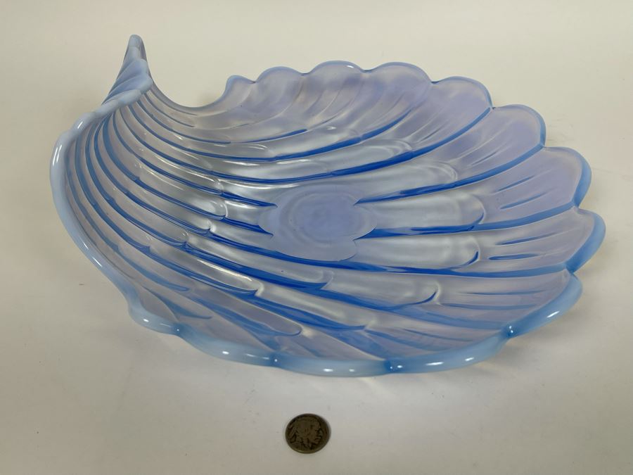 Vintage Duncan Miller Blue Opalescent Glass Centerpiece Shell Bowl 13.5W X 12D X 5H [Photo 6]
