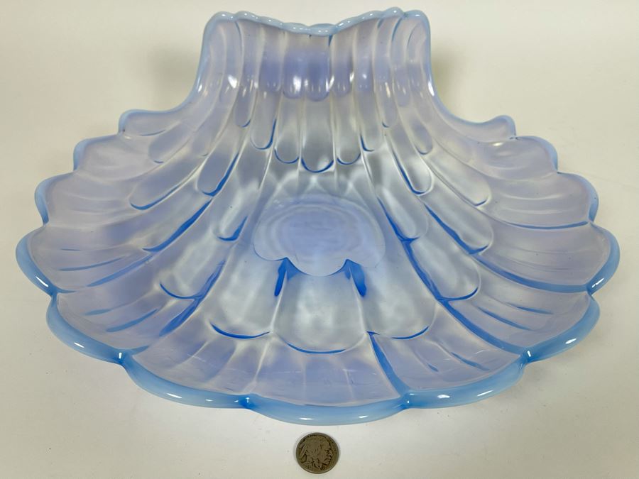 Vintage Duncan Miller Blue Opalescent Glass Centerpiece Shell Bowl 13.5W X 12D X 5H [Photo 1]