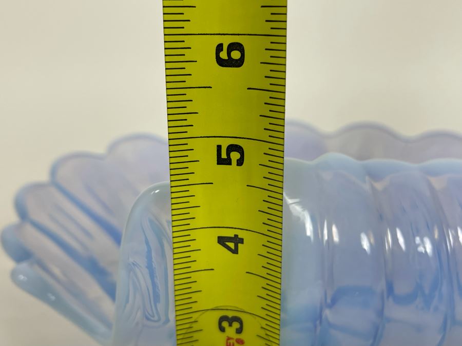 Vintage Duncan Miller Blue Opalescent Glass Centerpiece Shell Bowl 13.5W X 12D X 5H [Photo 10]