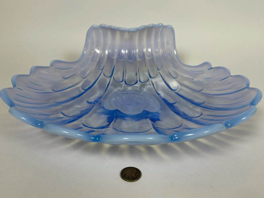 Vintage Duncan Miller Blue Opalescent Glass Centerpiece Shell Bowl 13.5W X 12D X 5H [Photo 3]