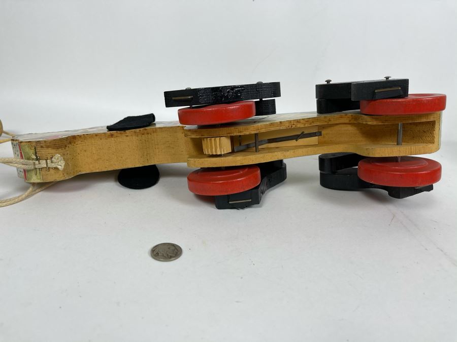 Vintage Fisher Price Toys Snoopy Dog Pull Toy 180 16W X 4.5D X 5.5H [Photo 12]