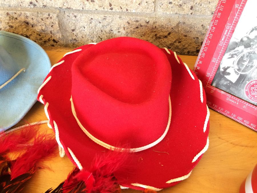 Cowboys and Indians Toy Lot [Photo 15]