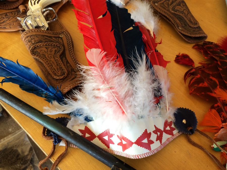 Cowboys and Indians Toy Lot [Photo 10]