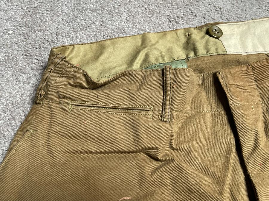 Antique WWI Soldier's Army Uniform With Infantry Jacket, Pants And Leather Shin Guards (One Leather Strap On Shin Guard Is Cut) [Photo 17]