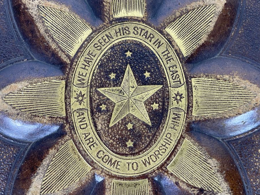 Beautiful Antique Leather Bible Embossed Cover With Gilt Hightlights Published By P. Gallagher Philadelphia, PA 12 X 10 X 4 (Front And Back Covers Are Not Attached) [Photo 5]