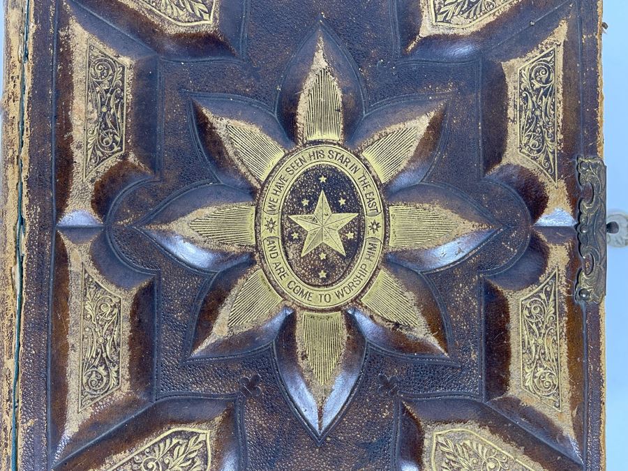 Beautiful Antique Leather Bible Embossed Cover With Gilt Hightlights Published By P. Gallagher Philadelphia, PA 12 X 10 X 4 (Front And Back Covers Are Not Attached) [Photo 4]