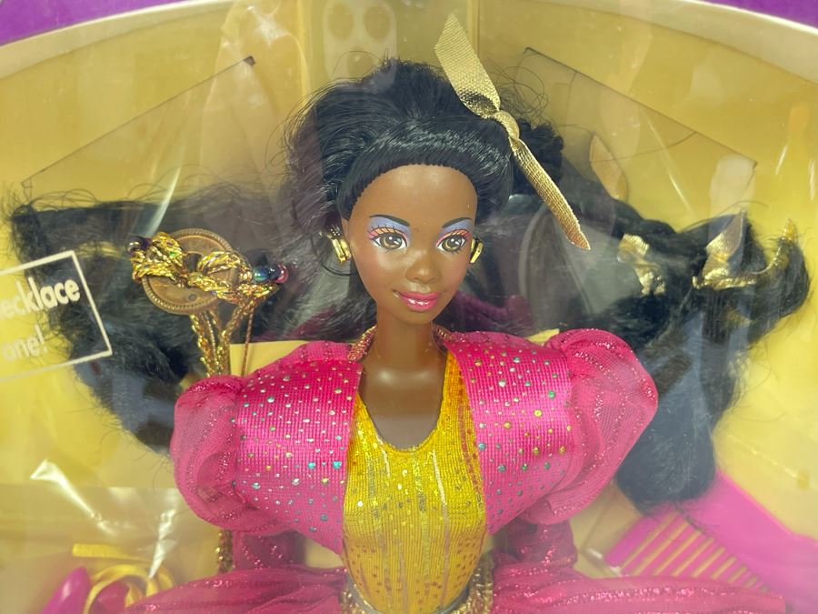 Nichelle Shani Barbie New In Box Mattel 1991 [Photo 3]