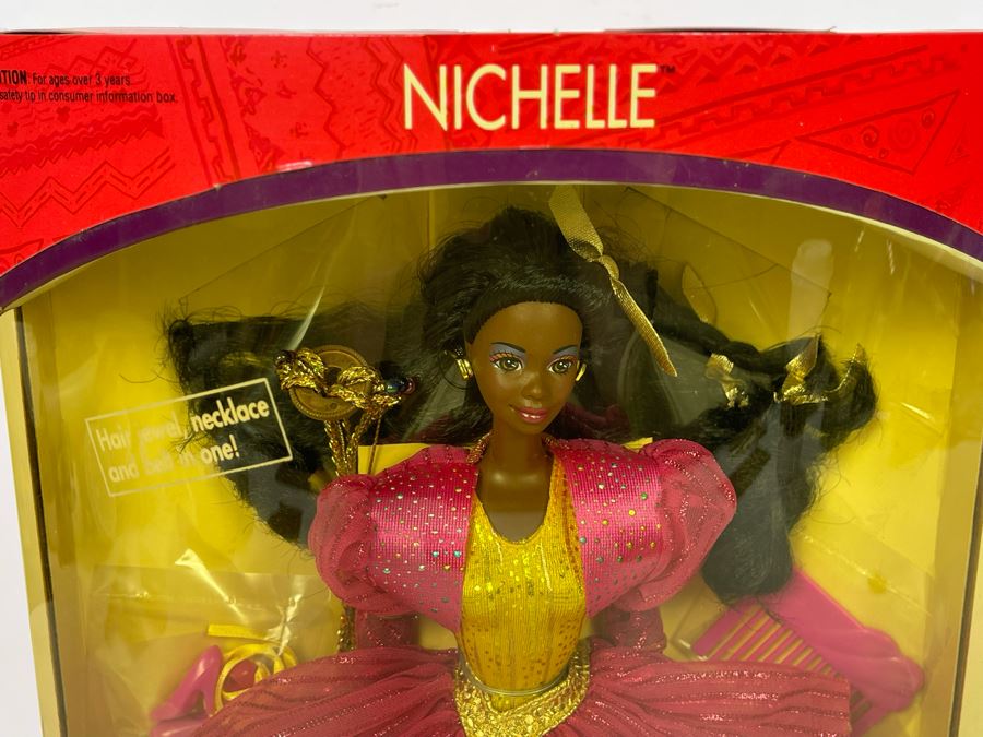 Nichelle Shani Barbie New In Box Mattel 1991 [Photo 2]