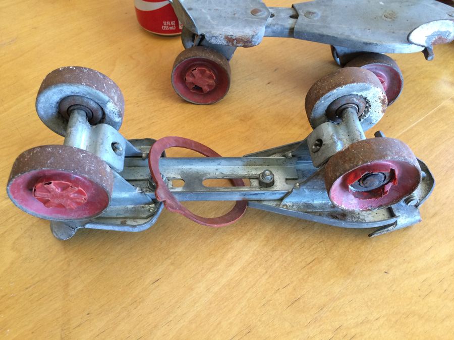 Pair of Vintage Metal Shoe Skates - Missing Straps [Photo 8]