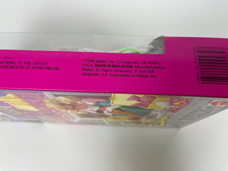 Babysitter Courtney Barbie New In Box Doll Mattel 1990 [Photo 5]