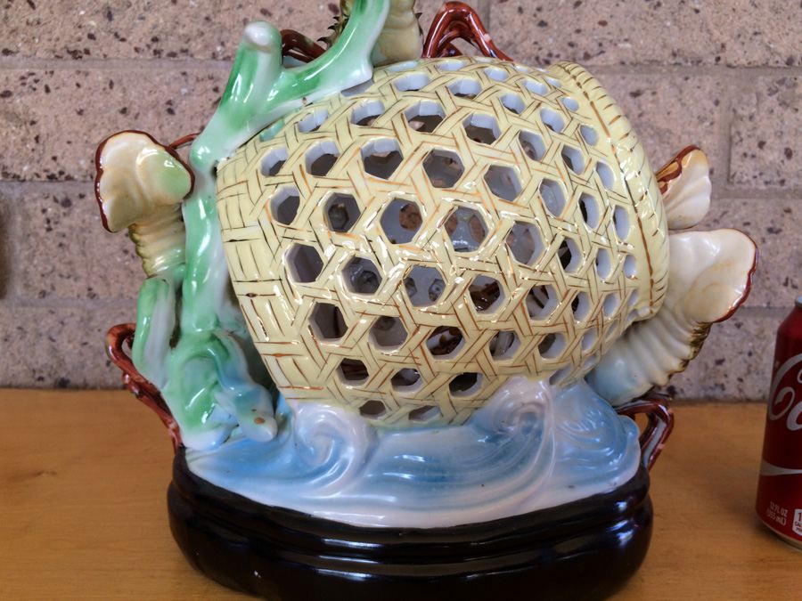 Large Unique Pottery with Multiple Lobsters [Photo 12]