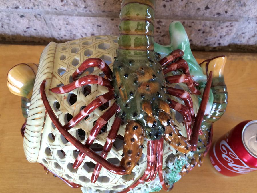 Large Unique Pottery with Multiple Lobsters [Photo 7]