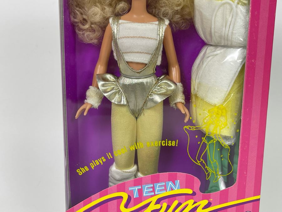 Teen Fun Skipper Workout Teen Barbie Doll New In Box Mattel 1987 [Photo 3]
