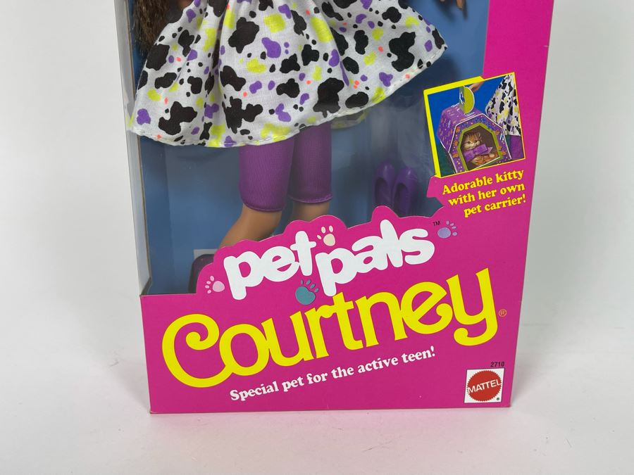 Pet Pals Courtney Barbie Doll New In Box Mattel 1991 [Photo 4]