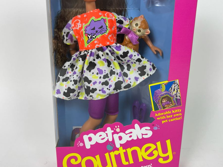 Pet Pals Courtney Barbie Doll New In Box Mattel 1991 [Photo 3]