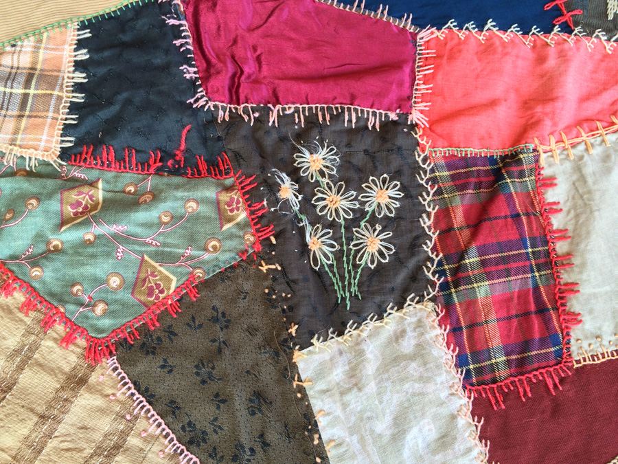 Crazy Quilt [Photo 18]