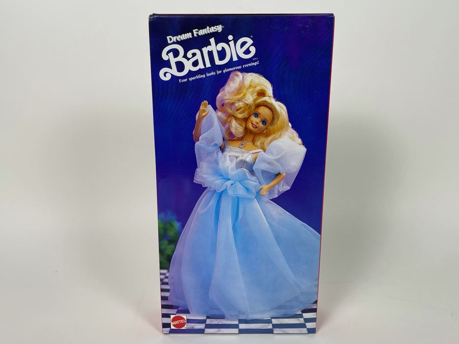 Dream Fantasy Barbie Doll Wal-Mart Special Limited Edition New In Box Mattel 1990 [Photo 5]