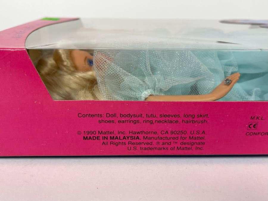 Dream Fantasy Barbie Doll Wal-Mart Special Limited Edition New In Box Mattel 1990 [Photo 6]