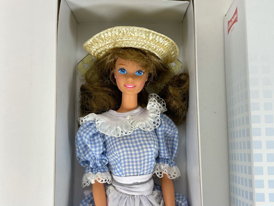 Little Debbie Snacks Barbie Collector's Edition New In Box Doll Mattel 1992 [Photo 2]