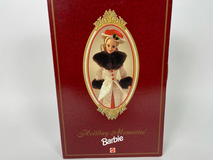 Hallmark Special Edition Holiday Memories Barbie New In Box Doll Mattel 1995 [Photo 3]