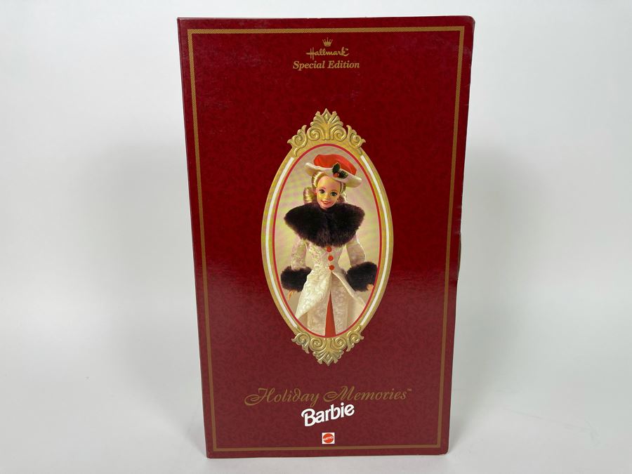Hallmark Special Edition Holiday Memories Barbie New In Box Doll Mattel 1995 [Photo 2]