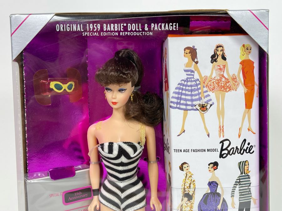 35th Anniversary Barbie 1959 Barbie Doll & Package Special Edition Reproduction New In Box Doll Mattel 1993 [Photo 3]