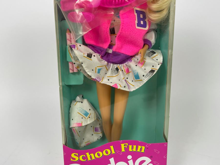 School Fun Barbie New In Box Doll Mattel 1991 [Photo 3]