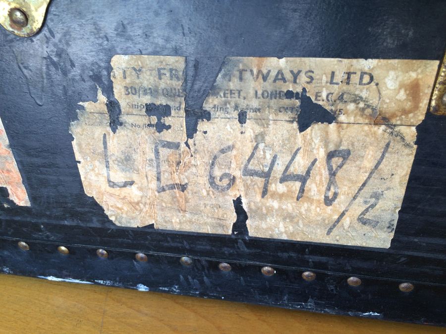 Vintage Black Trunk [Photo 3]