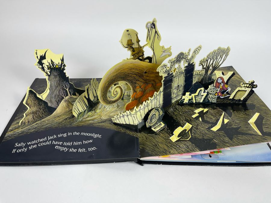 Tim Burton's The Nightmare Before Christmas Super PopUp Book